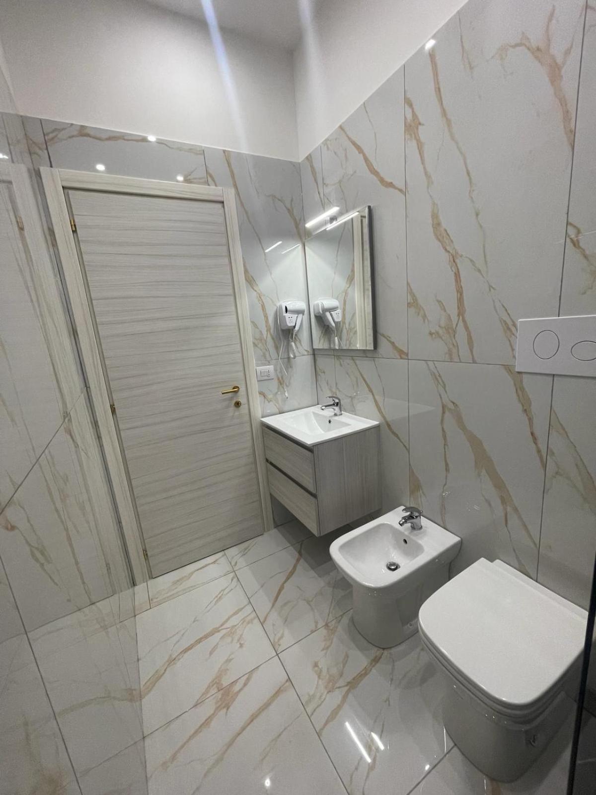 Life Hotel Casalnuovo Di Napoli Luaran gambar