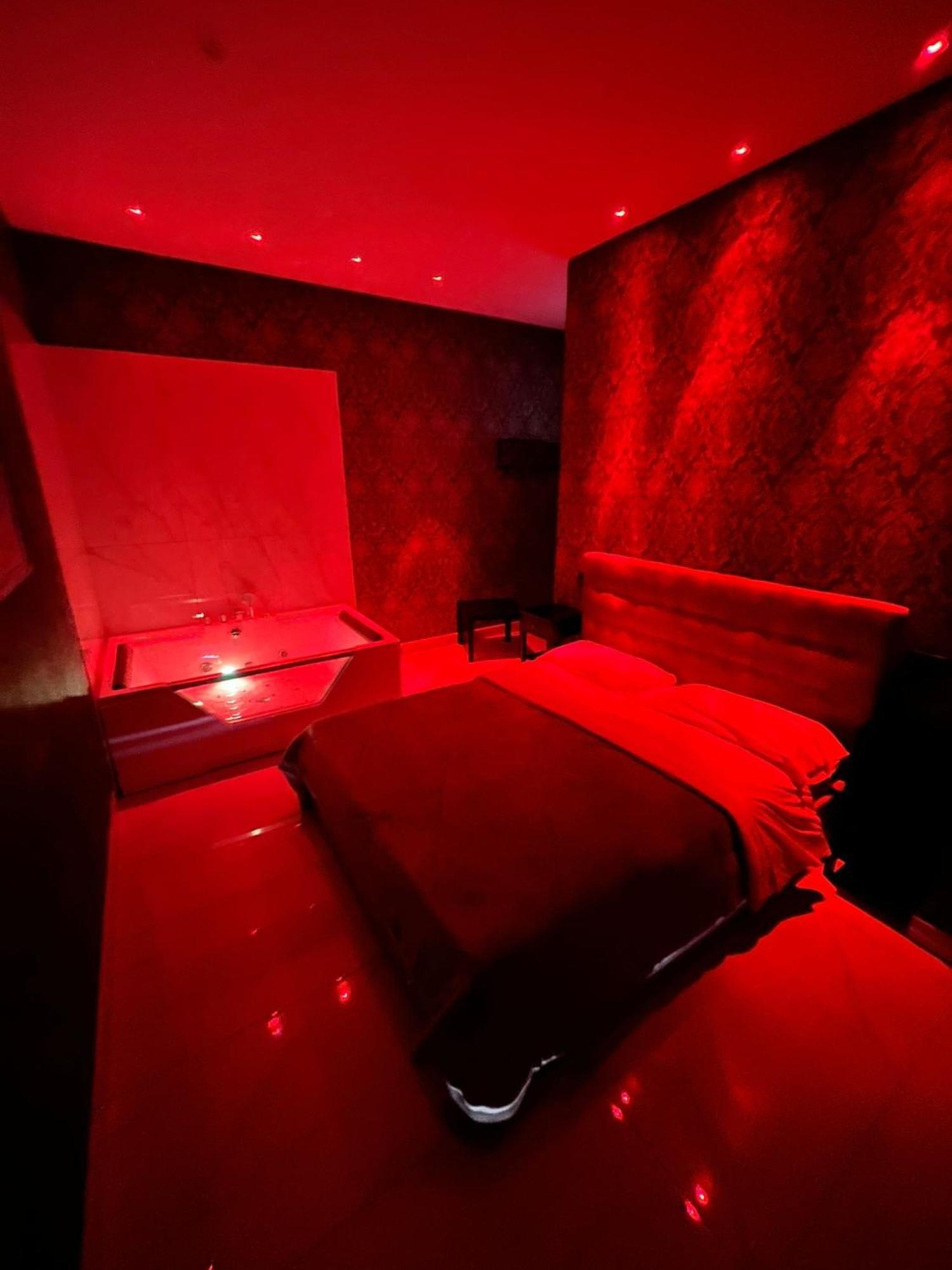 Life Hotel Casalnuovo Di Napoli Luaran gambar