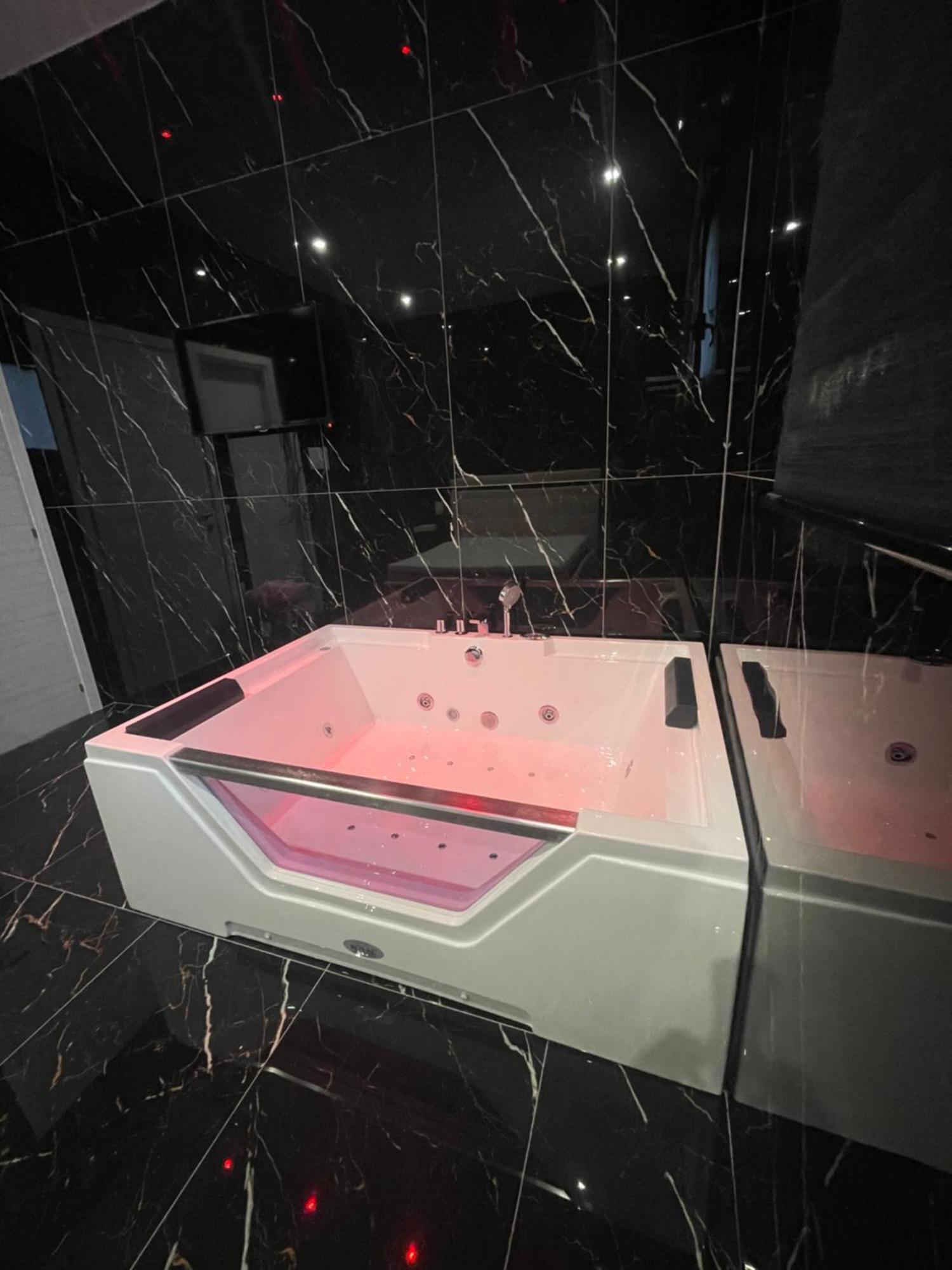 Life Hotel Casalnuovo Di Napoli Luaran gambar